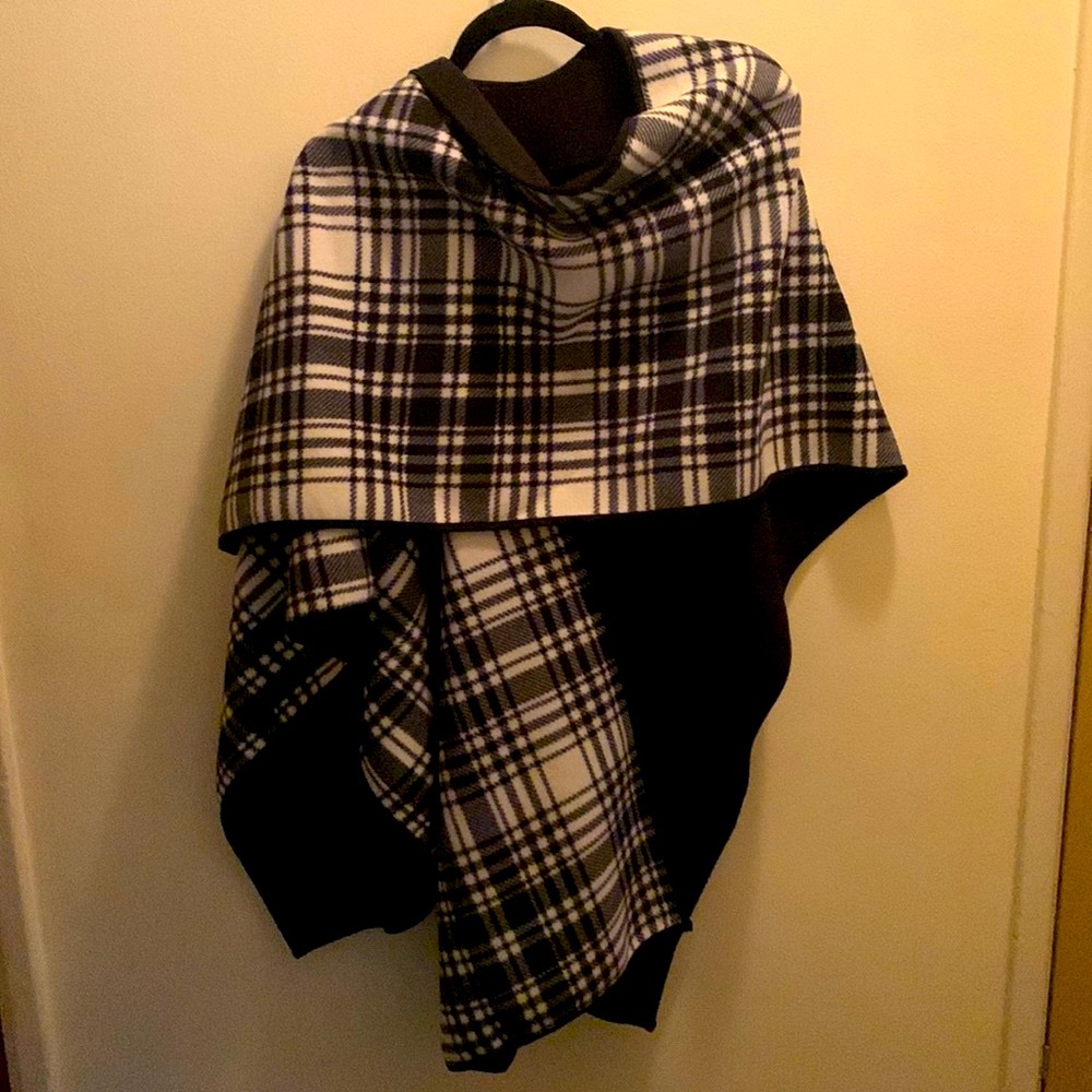 Women’s Reversible Poncho